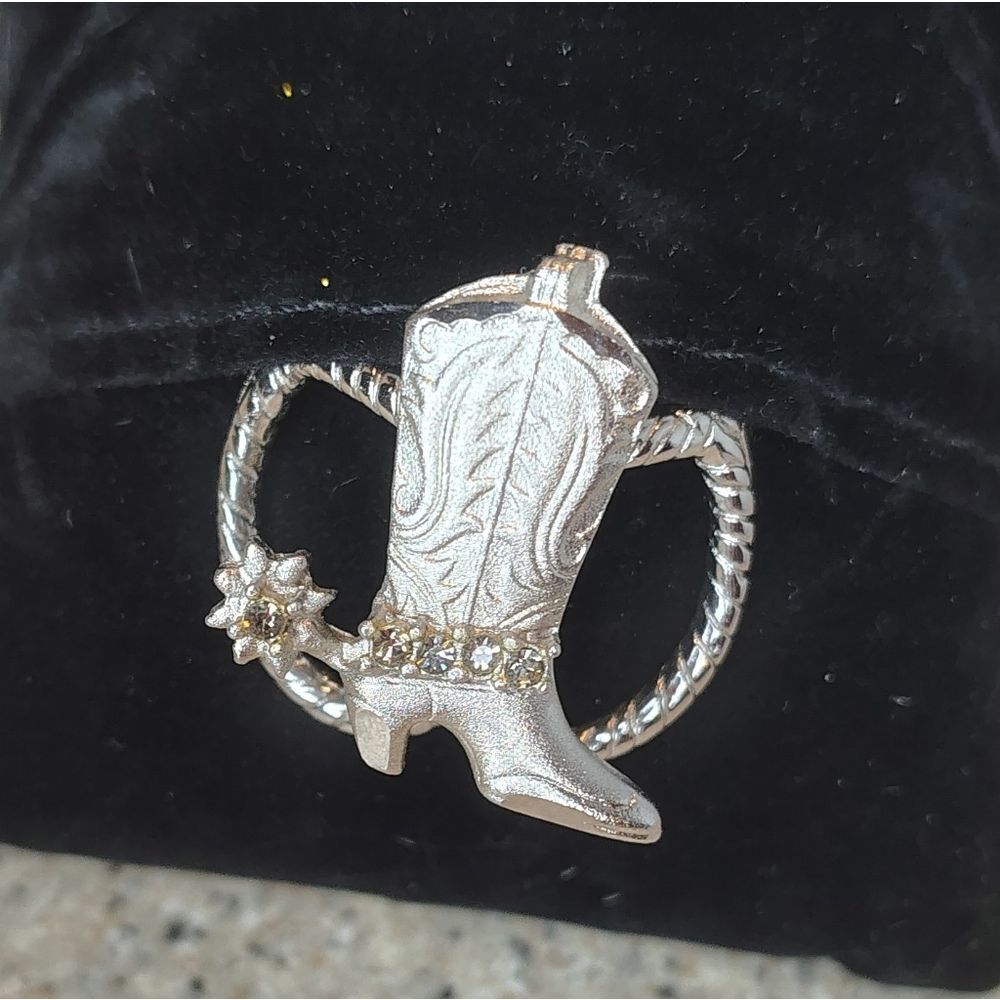 Silver Toned Western Cowgirl Scarf Slide
